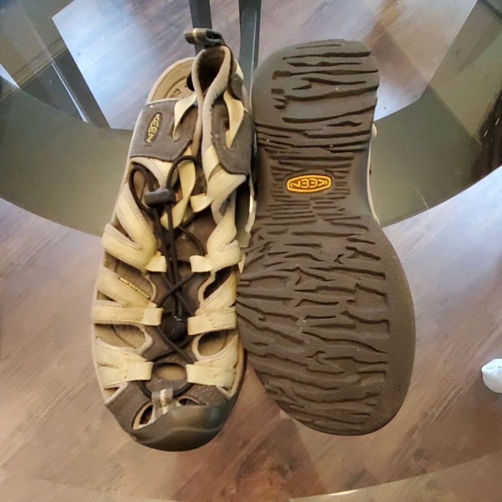 Keen hiking shoes